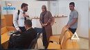 فيديو مؤثر.. الاحتلال يسمح لوالدة الأسير أحمد مناصرة بمسك إصبع ابنها