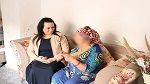 وزيرة المرأة تأذن بصرف منحة العائلات الكافلة للمسنين شهريا و دون تأخير