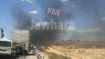 مواطنون يغلقون الطريق السيارة على مستوى الحنشة