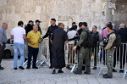 شرطة الاحـــ.تلال تحول دون وصول الفلسطينيين لأداء صلاة الجمعة في المسجد الأقصى