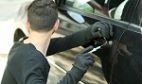 جندوبة: الإذن بفتح بحث ضد شخصين يتشبه في تورطهما في سرقة سيارات وتفكيكها بهدف تهريبها للجزائر