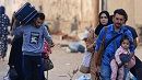 السلطة الفلسطينية وحماس تردّان على محاولات تهجير الفلسطينيين بتواطؤ بريطاني