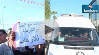 المواطنون يحيون فرقة محافحة الارهاب اثر انتهاء العملية الامنية