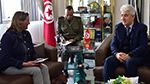وزير الدفاع الوطني يتحادث مع نائبة مساعد كاتب الدولة للدفاع الأمريكي للشؤون الإفريقية
