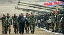 الزعيم الكوري يكشف عن دبابة جديدة ويقودها بنفسه