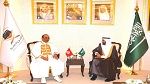 وزير الشؤون الدينية يلتقي بوزير الحج والعُمرة السعودي