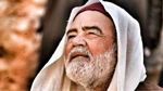 الوزير المكلف بتسيير وزارة الشؤون الثقافية يعود الفنان عيسى حرّاث في المستشفى العسكري