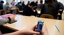 منظمة التربية والأسرة تؤيّد قرار منع استعمال التلاميذ الهواتف الذكية بالمدارس