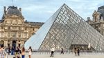 باريس: متحف اللوفر يُعيد فتح أبوابه جزئيا