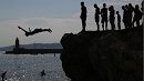 فرنسا.. رصد انفلات عنصري ضد العرب والمسلمين بالتّزامن مع موجة الحرّ