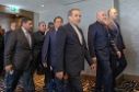 الوفد الإيراني يرفض المصافحة والتقاط الصورة الجماعية مع الوفد الأمريكي