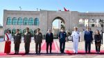 وزير الدفاع يشرف على موكب عسكري لرفع العلم بساحة القصبة