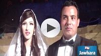 عريس يفاجئ عروسه في مهرجان الجم