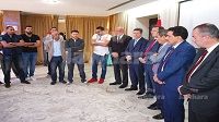 ماهر بن ضياء يكرّم المنتخب الوطني لكرة اليد