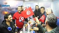 أكرم يغني للمنتخب :