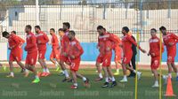 المنتخب يتدرب في المنستير