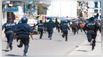 الجزائر : يهاجمون الشرطة 