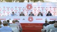 النجم يقدم منتدبيه الجدد و الحافلة الجديدة