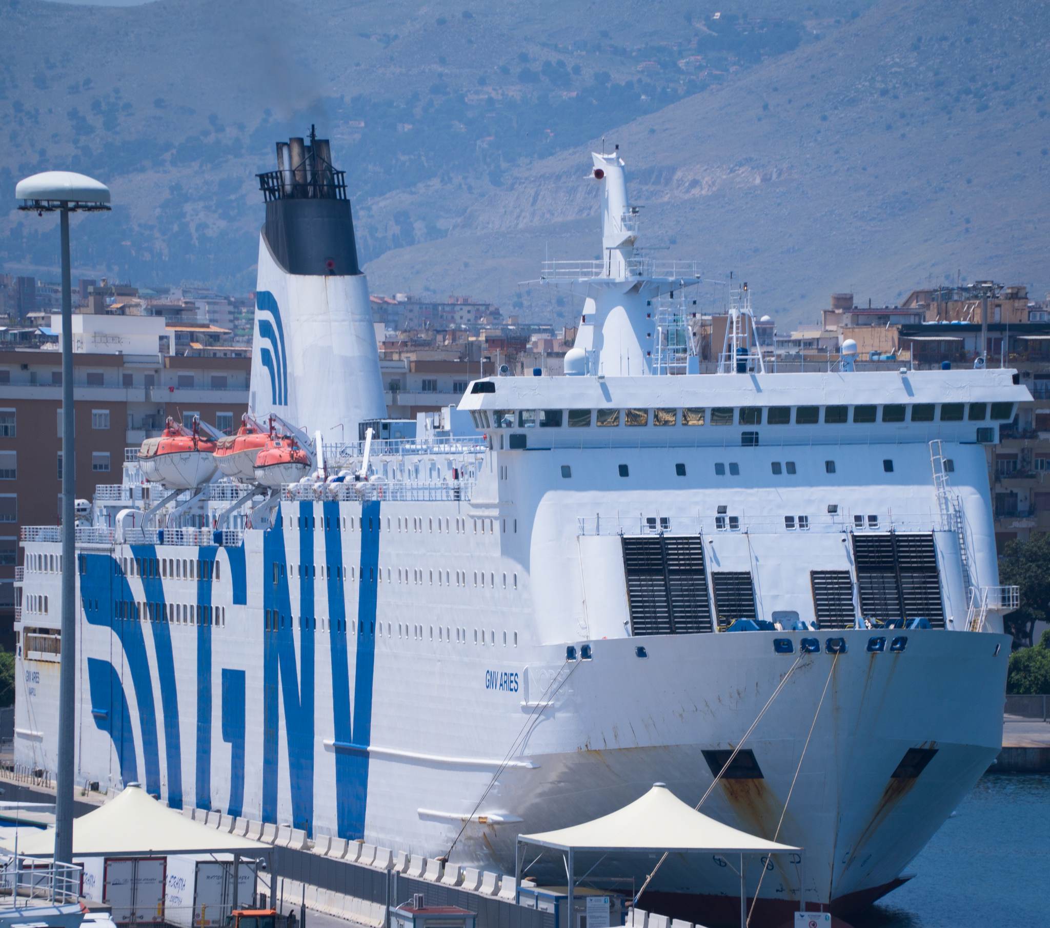 Bateau GNV Palerme.jpg