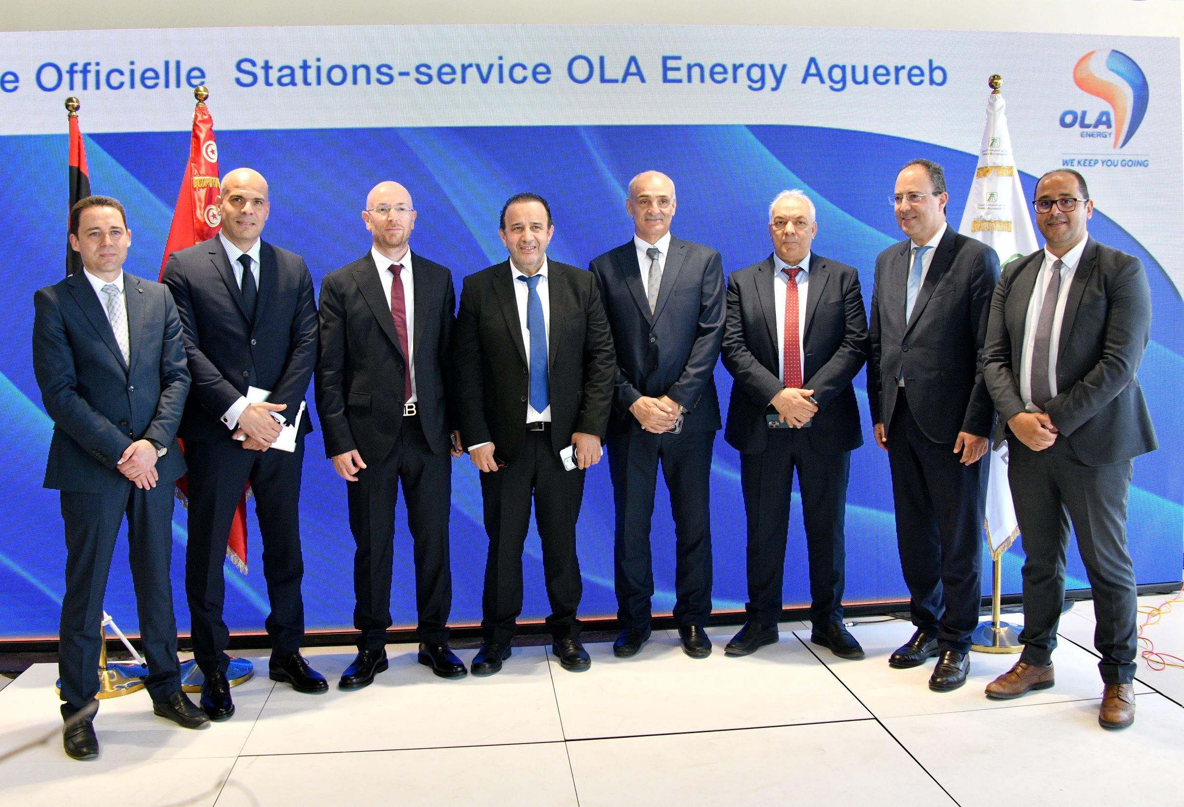 3-Photo de groupe Inauguration SS OLA Energy.JPG