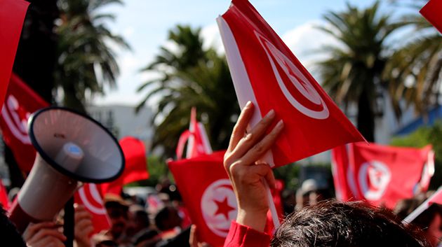 crise-de-la-democratie-en-tunisie.jpg