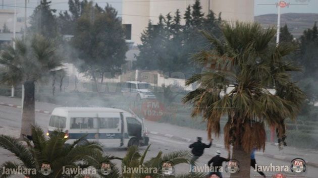 Siliana : La police tire des gaz lacrymogènes pour disperser les manifestants