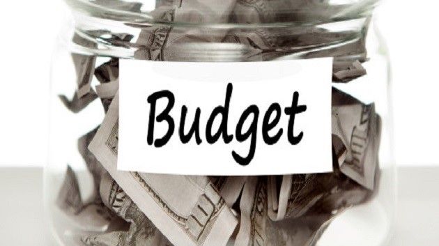 Appels à manifester contre les projets de lois des finances et du budget de l'Etat pour 2014