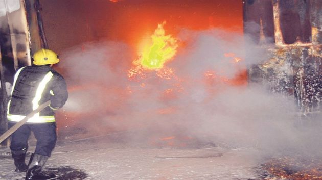 Tozeur : Un immense incendie ravage le marché hebdomadaire