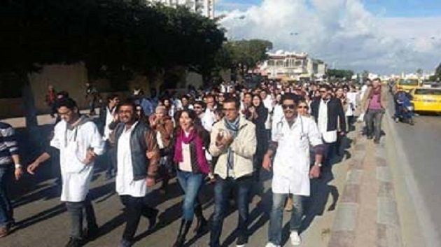 Les syndicats des médecins organisent une marche nationale le 7 janvier