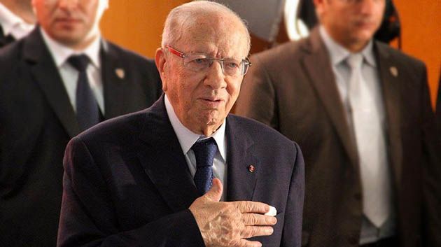 Béji Caïd Essebsi insiste sur la démission du gouvernement actuel