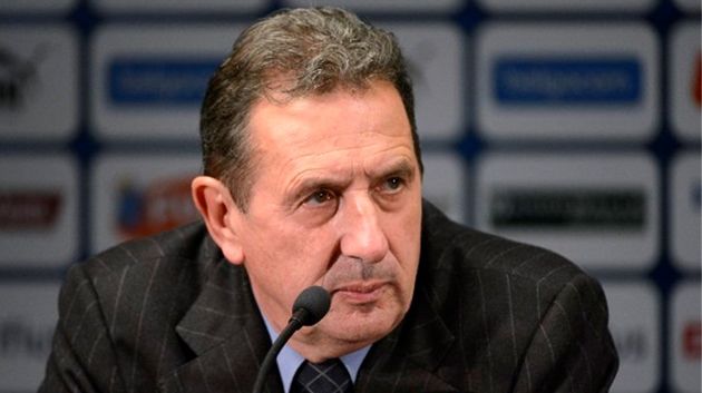 Interview exclusive : G. Leekens participe au classico (CSS- EST)