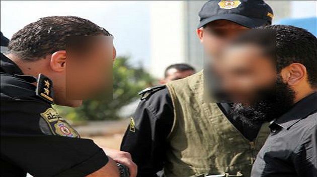 Kef : Une groupe de salafistes convertissent le bureau du délégué d'El Ksour en une association coranique