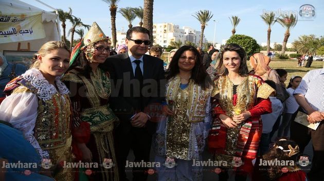 Monastir : Un spectacle folklorique en présence de Mourad Sakli, ministre de la Culture