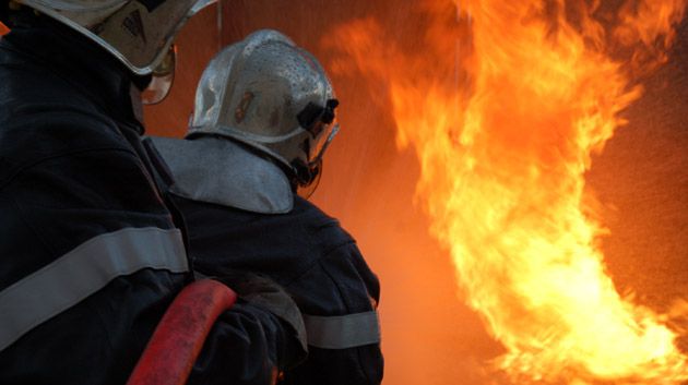 Sfax : 80 pompiers et 9 camions-citernes pour maîtriser un incendie