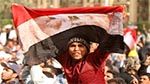 Egypte : Les manifestants brandissent les photos de Hosni Moubarak