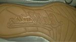 Kairouan : Saisie de 32 paires de chaussures portant l’inscription du nom du prophète et d’Allah