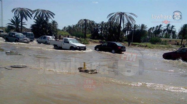 Gabes : De fortes pluies causent le blocage des routes