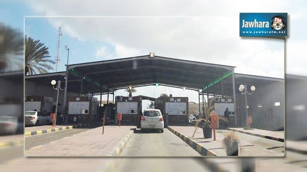 Plus de 8 mille Libyens affluent à Ras Jedir fuyant la Libye
