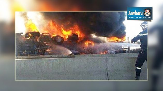 Algérie : Un camion de gasoil prend feu 