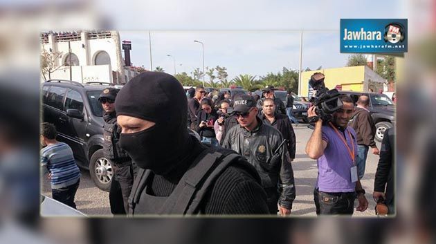 Climat de tension et interpellations au centre de vote de Kantaoui
