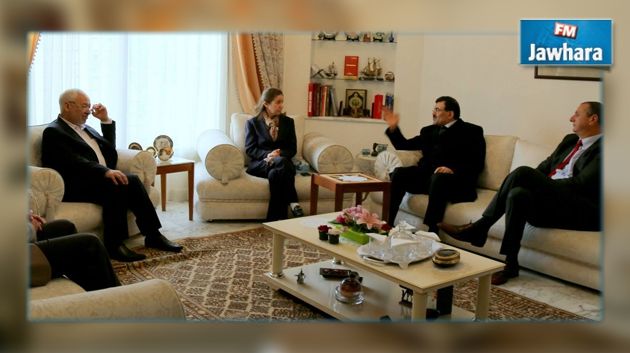 Ghannouchi et Laârayedh rendent visite à Maya Jeribi