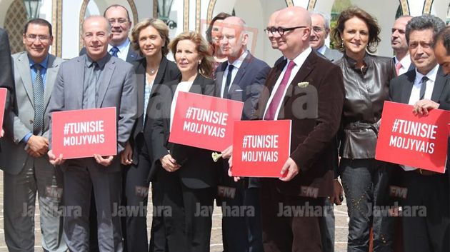 Des politiciens et artistes français en Tunisie pour promouvoir le tourisme