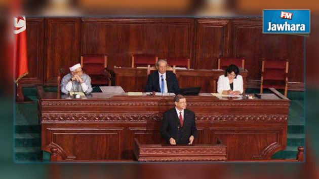 Habib Essid : La conjoncture exceptionnelle du pays a imposé le projet de loi de finances complémentaire