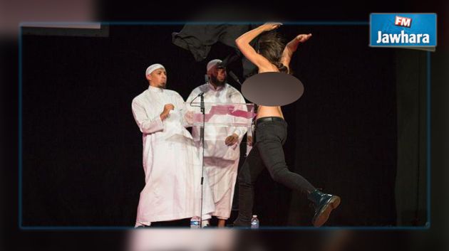 France : Des Femen perturbent le salon de la femme musulmane