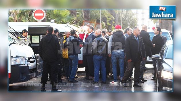 Marche protestataire à Tunis, en soutien aux forces de l'ordre
