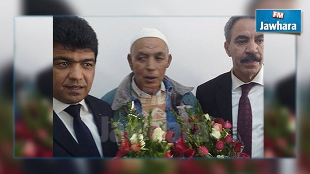 Un tunisien libéré après 25 jours de détention en Libye par un groupe armé