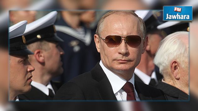 Torse nu ou en tenue militaire.. Voici le calendrier 2016 de Vladimir Poutine