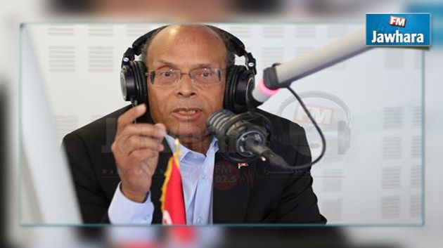 Moncef Marzouki accueille une famille de réfugiés syriens, chez lui