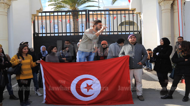 Sousse : la société civile manifeste en solidarité avec les jeunes de Kasserine