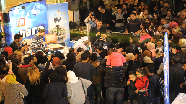 Mostapha dalleji et Moez Abdessatar les invités du Spectacle